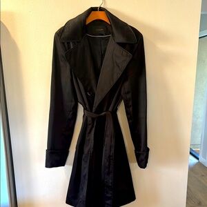 Tahari Brand Women’s Black Trench Coat size XL